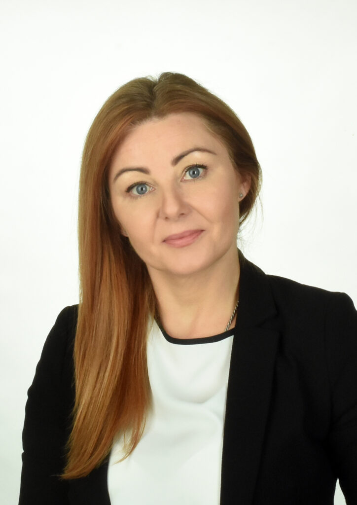 PIC155 09 2022 724x1024 1